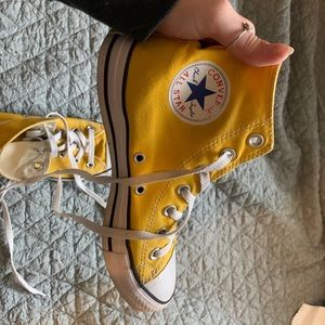 Yellow converse